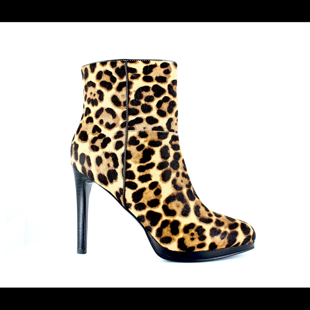 Super cute Nine West Querida Plarform booties - size 8